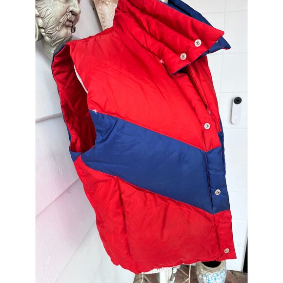 MOUNTAIN PRODUCTS Wenatchee Washington Vintage Red and Blue Down Vest M - Picture 3 of 13
